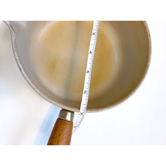 Vintage Le Creuset Wooden Handled Saucepan with Lid - Picture 6 of 12